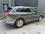 Volkswagen Touareg 3.0TDI 230pk 4-Motion Grijs Kenteken Luchtvering Trekhaak Matrix Leder Camera Panorama