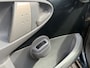 Peugeot 107 1.0-12V XR/ 3drs/ 1jaar apk/ airco/ EL-ramen/ zeer nette auto.
