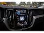 Volvo XC60 2.0 T6 Plug-in hybrid AWD Plus Dark , Apple Carplay, Achteruitrijcamera, Harman Kardon, Panoramadak,