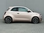 Fiat 500 La Prima 42 kWh / SOH 94% / Apple Carplay/Android Auto / Achteruitrijcamera / Adaptieve Cruise Control / Lichtmetalen Velgen 17" / Navigatie / 3-fase / Snelladen /