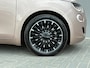 Fiat 500 La Prima 42 kWh / SOH 94% / Apple Carplay/Android Auto / Achteruitrijcamera / Adaptieve Cruise Control / Lichtmetalen Velgen 17" / Navigatie / 3-fase / Snelladen /