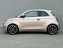 Fiat 500 La Prima 42 kWh / SOH 94% / Apple Carplay/Android Auto / Achteruitrijcamera / Adaptieve Cruise Control / Lichtmetalen Velgen 17" / Navigatie / 3-fase / Snelladen /