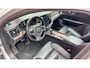 Volvo V60 Cross Country 2.0 D4 AWD Intro Edition PANO / HUD / HARMAN KARDON / AUTOMAAT / CARPLAY / LED / CAMERA / LEDER + STOELVERW / ACHTERBANK VERW