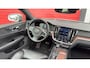 Volvo V60 Cross Country 2.0 D4 AWD Intro Edition PANO / HUD / HARMAN KARDON / AUTOMAAT / CARPLAY / LED / CAMERA / LEDER + STOELVERW / ACHTERBANK VERW