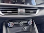Alfa Romeo Stelvio 2.0 T 200pk Automaat AWD Super,Clima,Cruise,Lmv,Pdc,