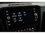 Volkswagen Arteon 1.5 TSI 150pk DSG 2x R-Line Trekhaak Stoelverwarming Keyless Virtual Cockpit Navigatie