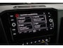 Volkswagen Arteon 1.5 TSI 150pk DSG 2x R-Line Trekhaak Stoelverwarming Keyless Virtual Cockpit Navigatie