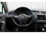 Volkswagen Tiguan 1.4 TSI ACT Connected Series | Incl. 12 maanden garantie | Cruise control | Climate control | Wegklapbare trekhaak | Stoelverwarming | Navigatie | Lane assist |