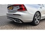 Volvo S60 2.0 B4 197PK R-DESIGN AUTOMAAT / NAVI / LEDER / CLIMA / FULL-LED / 18" LMV / KEYLESS / ADAPT. CRUISECONTROL / ELEKTR. TREKHAAK / ORG. NL. !!