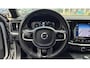 Volvo S60 2.0 B4 197PK R-DESIGN AUTOMAAT / NAVI / LEDER / CLIMA / FULL-LED / 18" LMV / KEYLESS / ADAPT. CRUISECONTROL / ELEKTR. TREKHAAK / ORG. NL. !!