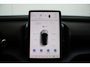 Volvo EX30 Single Motor Extended Range Plus 69 kWh | Adaptieve Cruise Control met Pilot Assist | Premium Harman/Kardon Audio | Sfeerverlichting interieur | Premium audio by Harman Kardon | Verwarmbare voorstoelen + stuurwiel | Elektrische voorstoelen | Park Assist voor + achter | Parkeercamera | Blind Spot Information System
