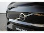 Volvo EX30 Single Motor Extended Range Plus 69 kWh | Adaptieve Cruise Control met Pilot Assist | Premium Harman/Kardon Audio | Sfeerverlichting interieur | Premium audio by Harman Kardon | Verwarmbare voorstoelen + stuurwiel | Elektrische voorstoelen | Park Assist voor + achter | Parkeercamera | Blind Spot Information System