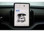 Volvo EX30 Single Motor Extended Range Plus 69 kWh | Adaptieve Cruise Control met Pilot Assist | Premium Harman/Kardon Audio | Sfeerverlichting interieur | Premium audio by Harman Kardon | Verwarmbare voorstoelen + stuurwiel | Elektrische voorstoelen | Park Assist voor + achter | Parkeercamera | Blind Spot Information System