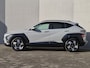 Hyundai Kona 1.6 GDI HEV Comfort Smart Automaat / Fabrieksgarantie tot 2-2030 / Stuur- & Stoelverwarming / Apple Carplay Android Auto / Achteruitrijcamera / Keyless Entry/Start / Adaptief cruise control / Climate control / Navigatie / Parkeersensoren voor en achter /