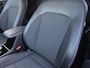 Hyundai Kona 1.6 GDI HEV Comfort Smart Automaat / Fabrieksgarantie tot 2-2030 / Stuur- & Stoelverwarming / Apple Carplay Android Auto / Achteruitrijcamera / Keyless Entry/Start / Adaptief cruise control / Climate control / Navigatie / Parkeersensoren voor en achter /