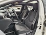Toyota Corolla Touring Sports 2.0 Hybrid Executive | Schuif-Kanteldak | JBL | Navi | Sensoren v/a