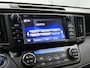 Toyota RAV4 2.5 Hybrid AWD Style | Dealer Onderhouden | 1650KG Trekgewicht | Stoelverwarming | Climate Control | Cruise Control Adaptive | Achteruitrijcamera | Parkeersensoren voor+achter | Elektrisch verstelbare stoel |