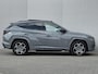 Hyundai Tucson 1.6 T-GDI PHEV N Line Sky 4WD / SOH 100% / Fabrieksgarantie tot 12-2027 / Dealer onderhouden / Trekhaak afneembaar / Glazen schuif- en kanteldak / Trekgewicht 1350 kg / Adaptief cruise control / Rondomzicht camera / Stuur- Stoel & Achterbank verwarming /