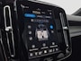 Volvo XC40 Recharge P8 AWD R-Design SOH 92,54% | Trekhaak wegklapbaar | Panoramadak | elektr. achterklep | 360* Camera | LED | Stoel+Stuur verwarming |