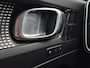 Volvo XC40 Recharge P8 AWD R-Design SOH 92,54% | Trekhaak wegklapbaar | Panoramadak | elektr. achterklep | 360* Camera | LED | Stoel+Stuur verwarming |