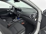 Hyundai Kona 1.6 GDI HEV Fashion | Head up | Camera | Premium Audio | Dodehoek waarschuwing |