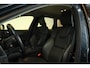 Volvo XC60 T4 Momentum Pro | Semi-Electrische Inklapbare Trekhaak | Dealeronderhouden | Comfortstoelen | Lederenbekleding | 4-seizoenenbanden | Cruise Control | Navigatie | Stoelverwarming | stuurwielverwarming | Navigatie | Cruise Control |