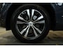 Volvo XC60 T4 Momentum Pro | Semi-Electrische Inklapbare Trekhaak | Dealeronderhouden | Comfortstoelen | Lederenbekleding | 4-seizoenenbanden | Cruise Control | Navigatie | Stoelverwarming | stuurwielverwarming | Navigatie | Cruise Control |