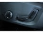 Volvo V90 T8 Plug-in hybrid AWD Ultra Dark | 100% SOH | Luchtvering | Panoramadak | Semi-Elektrische inklapbare Trekhaak | Verwarmbare voorstoelen met massagefunctie | Premium audio by Bowers & Wilkins | Head-up display | 360° Parkeercamera | Parkeersensoren voor + achter |