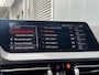 BMW 1-Serie BWJ 2021 | 118i 136PK High Ex. AUTOMAAT | LEER | M-PAKKET | CLIMA | NAVI | SPORTSTOELEN | 18'' LMV | STOELVERW | CARPLAY |