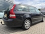 Volvo V50 1.8, airco, cruisecontrol, trekhaak, top onderhouden afkomstig van de 2e eigenaar !!