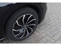 Volkswagen Golf 1.0 TSI Life Business Massage+Memory, Head-up, Adaptive cruise, Camera, Stoel/stuurverwarming
