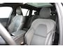Volvo V60 T8 Plug-in hybrid AWD Plus Dark | Trekhaak | Panoramadak | Verwarmbare voorstoelen, achterbank en stuurwiel | Head-up display | 360 graden camera | Premium audio by Harman Kardon | Apple carplay/Android auto