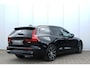 Volvo V60 T8 Plug-in hybrid AWD Plus Dark | Trekhaak | Panoramadak | Verwarmbare voorstoelen, achterbank en stuurwiel | Head-up display | 360 graden camera | Premium audio by Harman Kardon | Apple carplay/Android auto