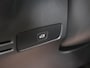Volvo XC40 Single Motor Extened Range Core 82 kWh | Navigatie | Trekhaak | Apple CarPlay/Android Auto | Comfortstoelen | DAB | LED | Sportstuur | Stoel/Stuurverwarming |