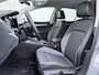Volkswagen Golf 1.5 eHybrid Life | Trekhaak | Camera | Side Assist | ACC | Stuur-/Stoelverwarming | Spiegelpakket | Getint Glas | 17'' |