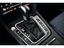 Volkswagen Passat Variant 1.4 eHybrid 204 pk 6-DSG | Navigatie | Stoel/Stuurverwarming | Adaptieve Cruise | Camera | Massage | Achterbank in delen neerklapbaar | Achteruitrijcamera | Audio installatie