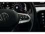 Volkswagen Passat Variant 1.4 eHybrid 204 pk 6-DSG | Navigatie | Stoel/Stuurverwarming | Adaptieve Cruise | Camera | Massage | Achterbank in delen neerklapbaar | Achteruitrijcamera | Audio installatie