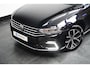 Volkswagen Passat Variant 1.4 eHybrid 204 pk 6-DSG | Navigatie | Stoel/Stuurverwarming | Adaptieve Cruise | Camera | Massage | Achterbank in delen neerklapbaar | Achteruitrijcamera | Audio installatie