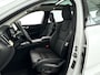 Volvo XC60 T6 Plug-in hybrid AWD Plus Dark | SOH 100% | Panoramadak | 360° camera | Luchtvering | Harman Kardon | Head-up display | Stoel- en Stuurverwarming | Trekhaak
