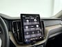 Volvo XC60 T6 Plug-in hybrid AWD Plus Dark | SOH 100% | Panoramadak | 360° camera | Luchtvering | Harman Kardon | Head-up display | Stoel- en Stuurverwarming | Trekhaak