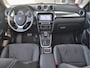 Suzuki Vitara 1.5 Hybrid Style All-Season banden | Schuif-  Kanteldak | Afn. Trekhaak | Dealer onderhouden | 18.378KM