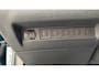 Peugeot e-2008 Allure | Active Safety Brake met camera en radar (automatisch noodremsysteem) met Distance Alert (waarschuwing dreigende aanrijding) | Advanced Active Safety Brake met camera en radar | Climate Control
