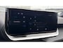 Peugeot e-2008 Allure | Active Safety Brake met camera en radar (automatisch noodremsysteem) met Distance Alert (waarschuwing dreigende aanrijding) | Advanced Active Safety Brake met camera en radar | Climate Control