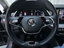 Skoda Octavia Combi 1.0 TSI 110pk Business Edition Plus Navigatie Parkeersensoren Sfeerverlichting