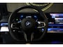 BMW 5-Serie 530e M Sport Edition |Iconi Glow|Black edition|Stoel verwarming voor+achter|Stoel ventilatie|H&K|Memory|Keyless|20"|