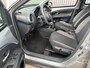 Toyota Aygo X 1.0 VVT-i MT Play / APPLE CARPLAY / ACHTERUITRIJCAMERA / AIRCO / CRUISE CONTROL / 1E EIGENAAR /NL-AUTO / NETTE STAAT