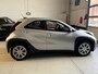 Toyota Aygo X 1.0 VVT-i MT Play / APPLE CARPLAY / ACHTERUITRIJCAMERA / AIRCO / CRUISE CONTROL / 1E EIGENAAR /NL-AUTO / NETTE STAAT