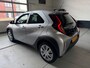 Toyota Aygo X 1.0 VVT-i MT Play / APPLE CARPLAY / ACHTERUITRIJCAMERA / AIRCO / CRUISE CONTROL / 1E EIGENAAR /NL-AUTO / NETTE STAAT
