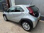 Toyota Aygo X 1.0 VVT-i MT Play / APPLE CARPLAY / ACHTERUITRIJCAMERA / AIRCO / CRUISE CONTROL / 1E EIGENAAR /NL-AUTO / NETTE STAAT