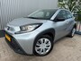 Toyota Aygo X 1.0 VVT-i MT Play / APPLE CARPLAY / ACHTERUITRIJCAMERA / AIRCO / CRUISE CONTROL / 1E EIGENAAR /NL-AUTO / NETTE STAAT